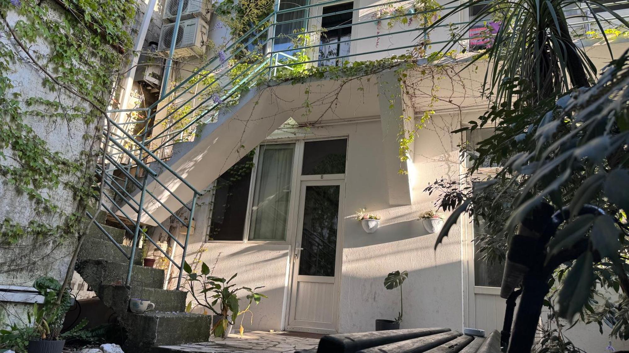 Shapatava Aparthotel Batumi Exterior photo